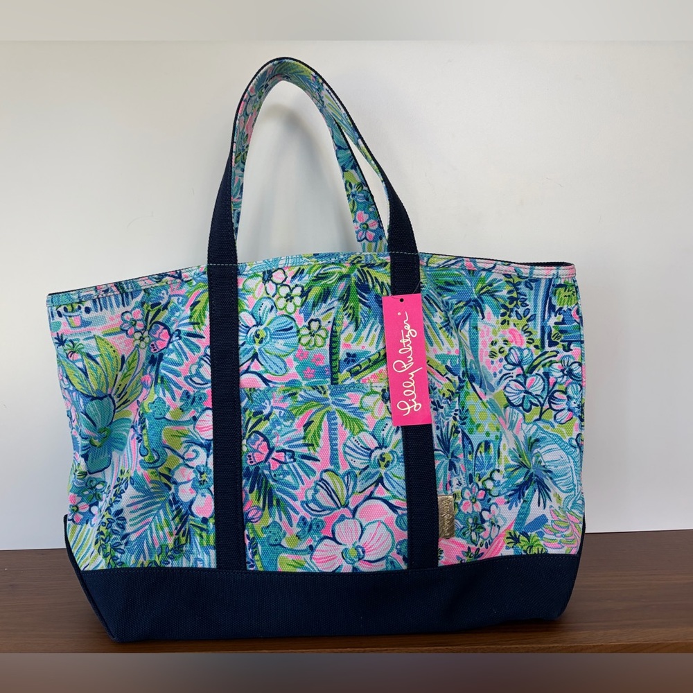 Lilly Pulitzer tote - Picture 2 of 5